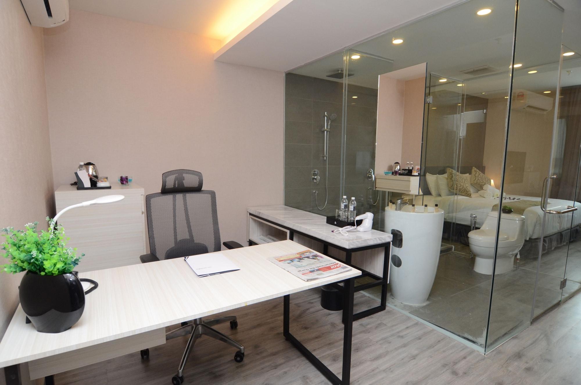 The Leverage Business Hotel Johor Bahru Exterior photo
