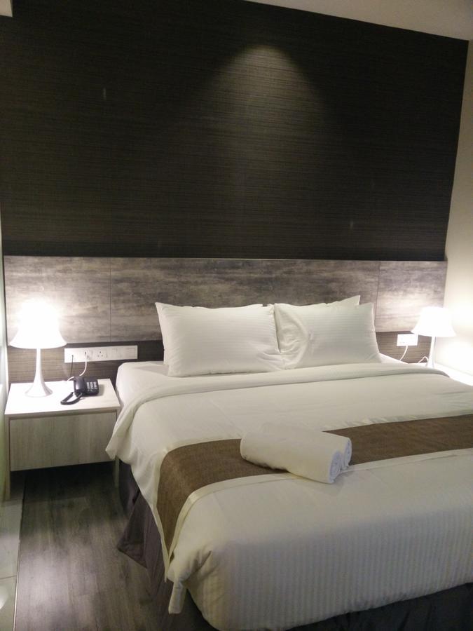 The Leverage Business Hotel Johor Bahru Exterior photo