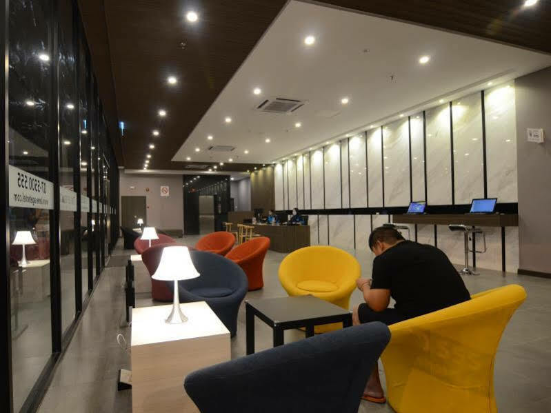 The Leverage Business Hotel Johor Bahru Exterior photo